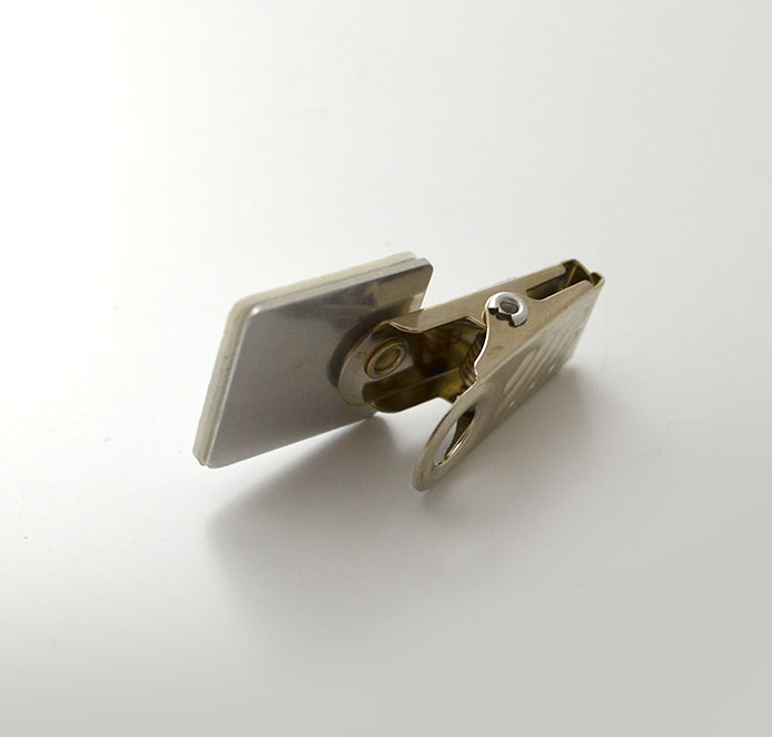 badge-hardware-clip